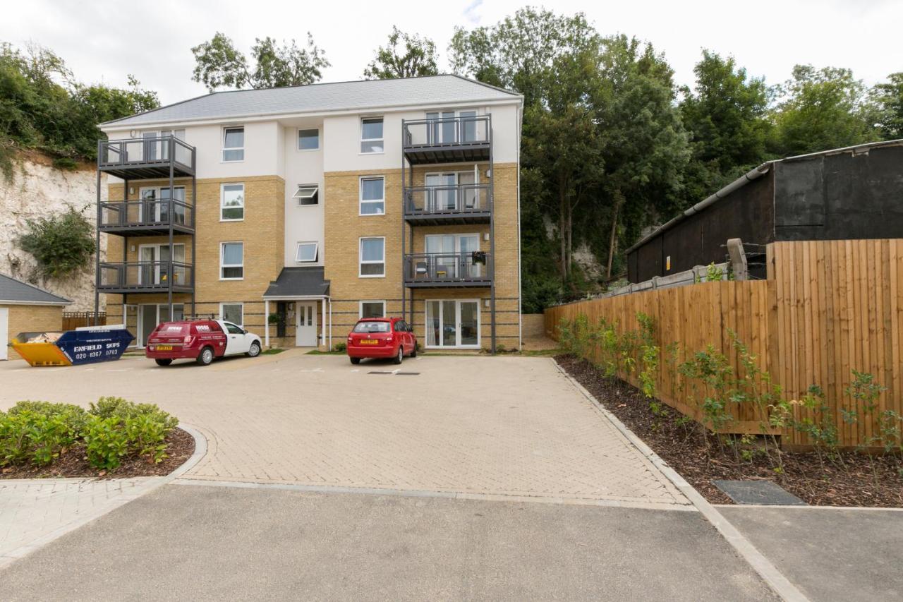 Hertford Serviced Apartments Ware Kültér fotó