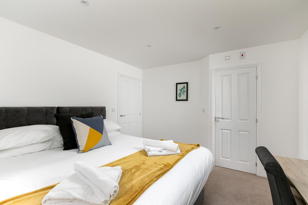 Hertford Serviced Apartments Ware Kültér fotó