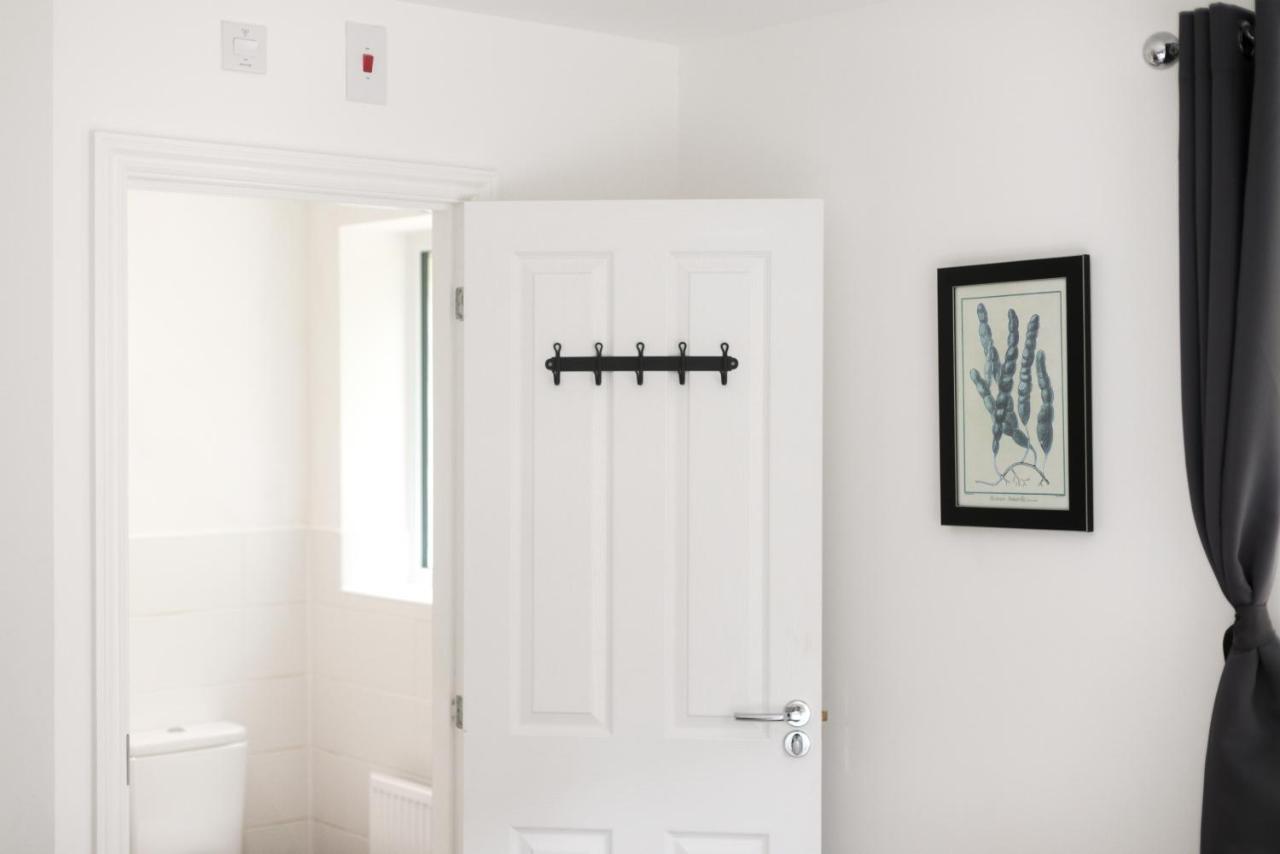 Hertford Serviced Apartments Ware Kültér fotó